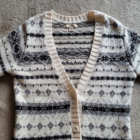 G.H. Bass & Co long cardigan size medium - Picture 5 of 13